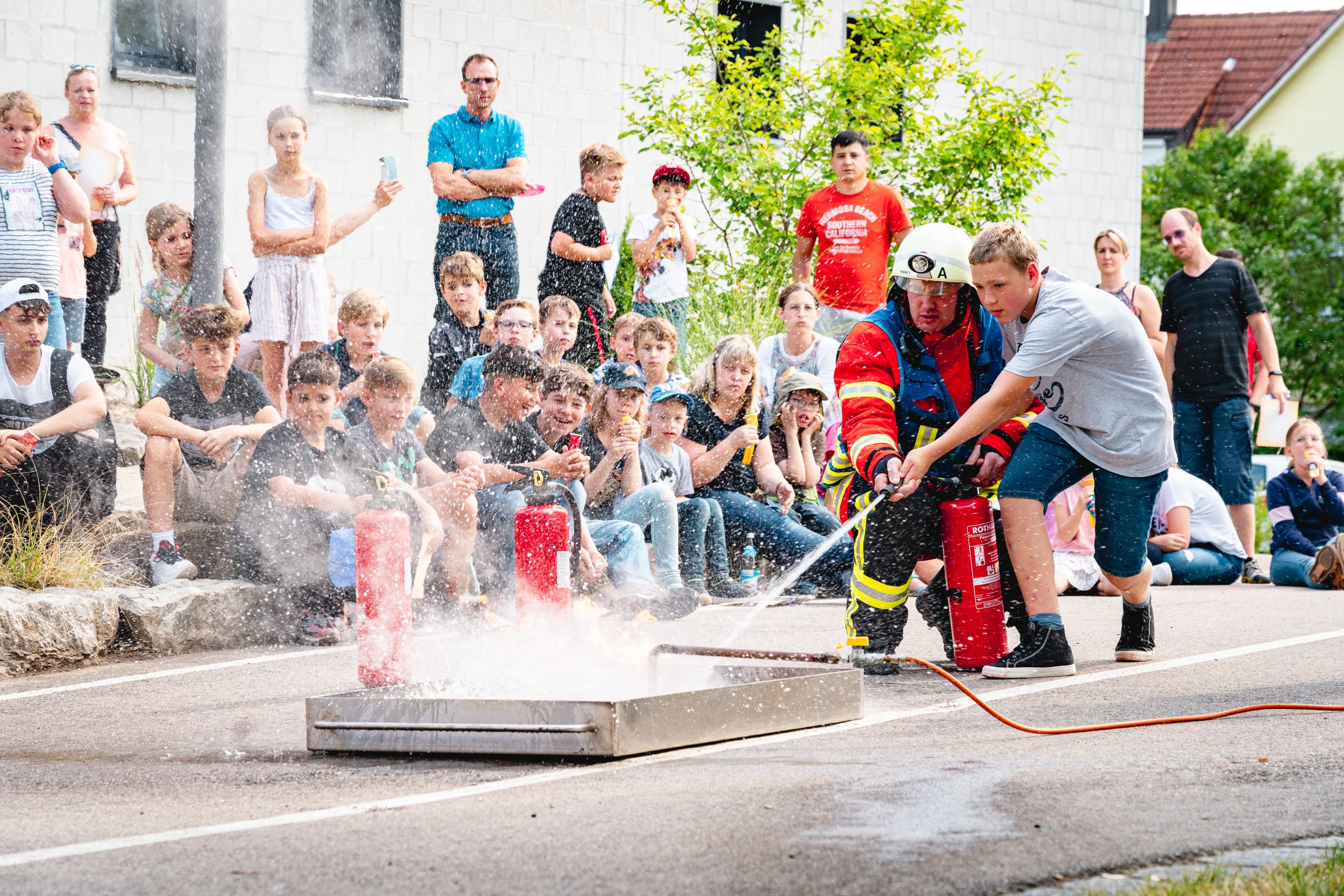 Mehr über den Artikel erfahren Blaulichttag an der Mittelhofschule