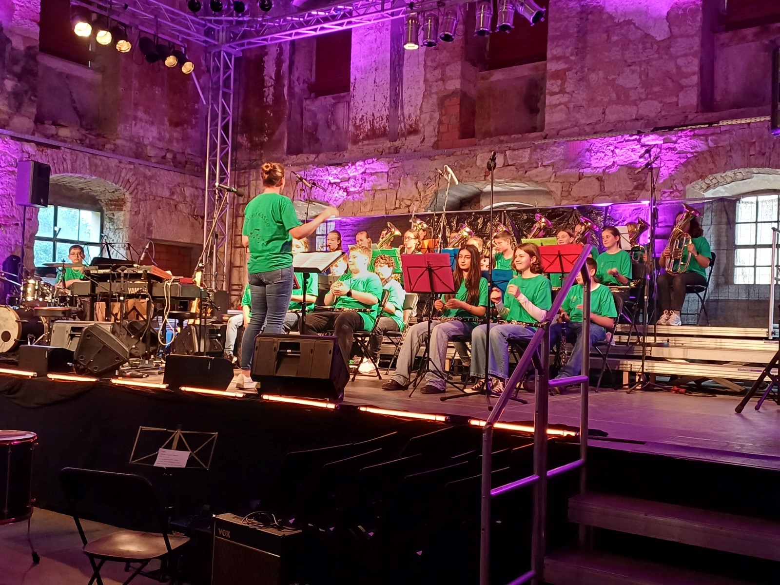 Mehr über den Artikel erfahren Bläserklasse brilliert!